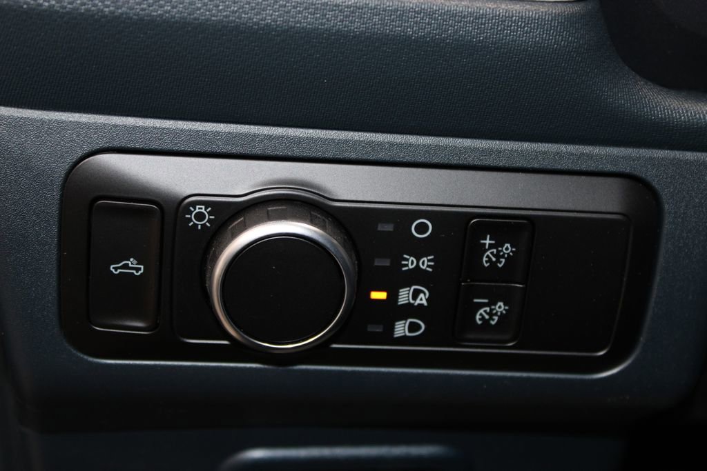 New 2026 Ford Maverick XLT image 30