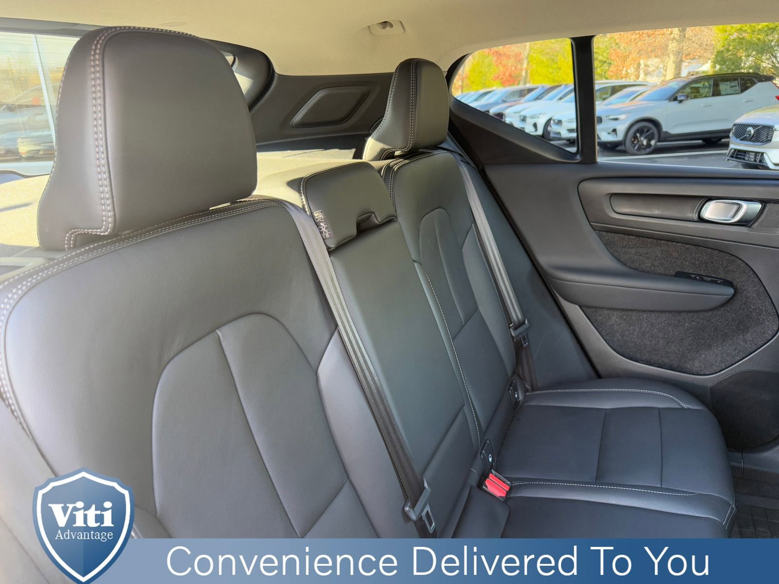 Certified 2025 Volvo XC40 B5 Core w/ Protection Package Premier image 28