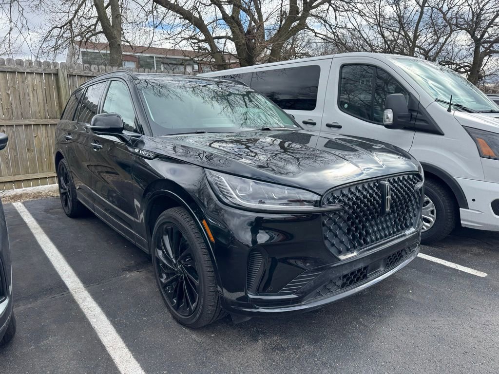 Certified 2025 Lincoln Aviator Reserve w/ Jet Appearance Package image 1