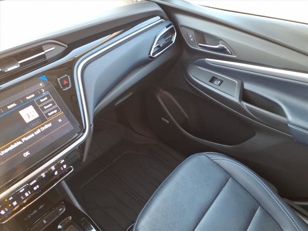 Used 2022 Chevrolet Bolt EUV Premier w/ Sun & Sound Package FWD image 30