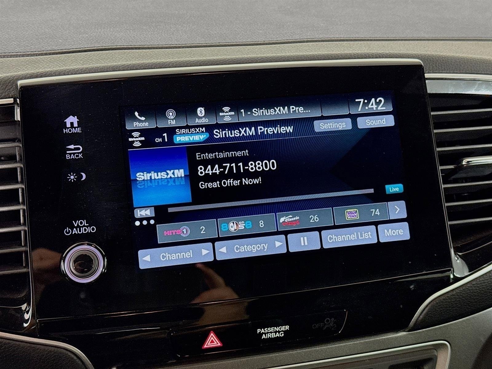Used 2025 Honda Passport EX-L image 16