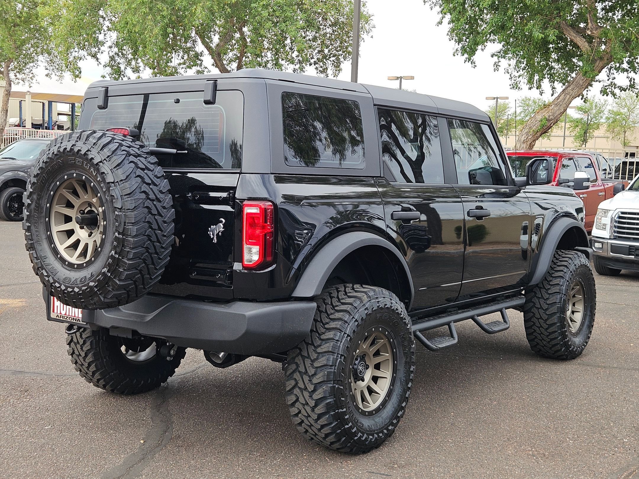 New 2025 Ford Bronco 4-Door image 5