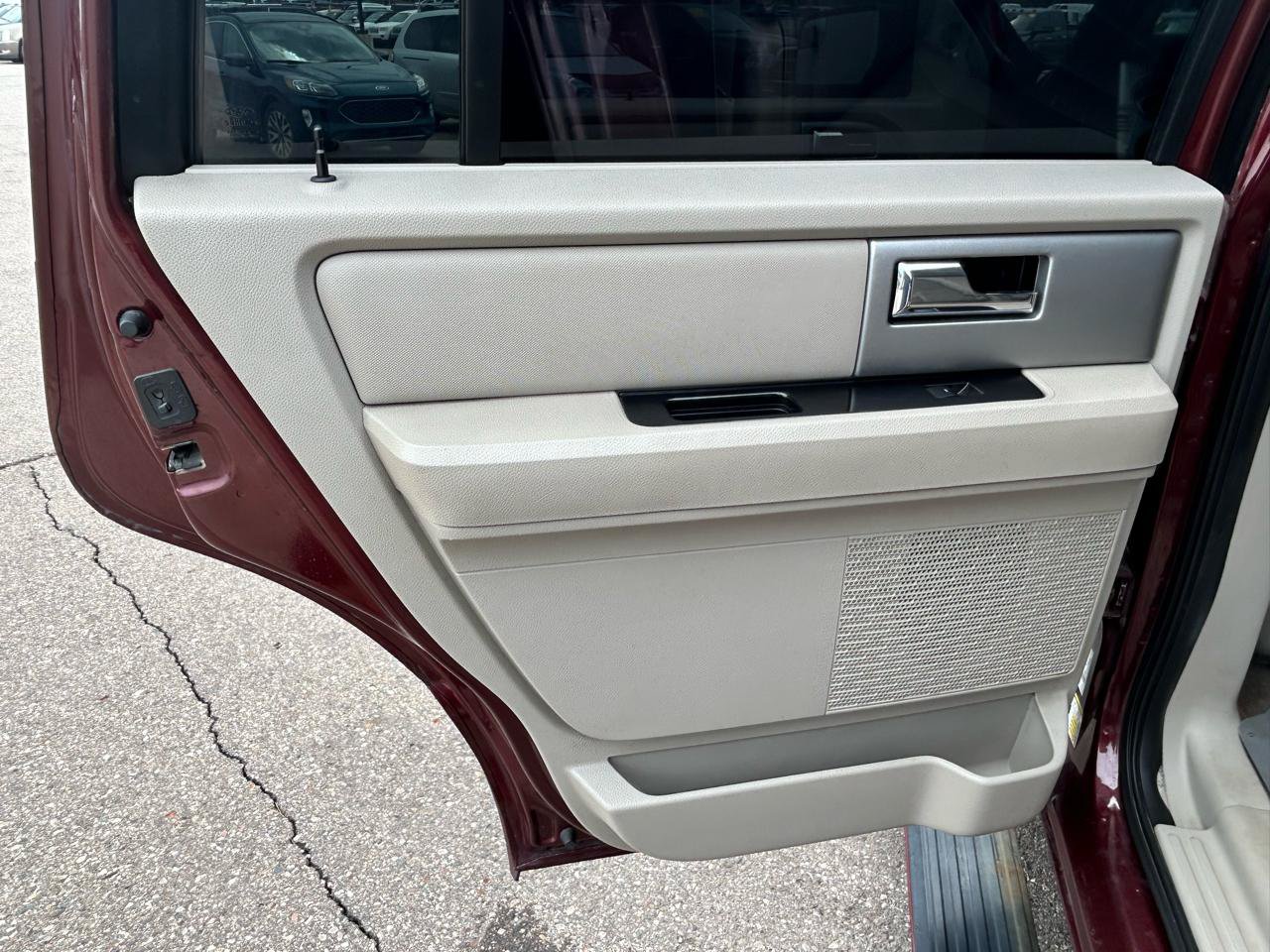 Used 2012 Ford Expedition Limited AWD/4WD image 13