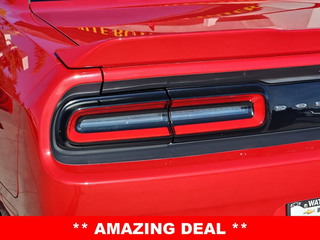 Used 2015 Dodge Challenger R/T Plus image 39