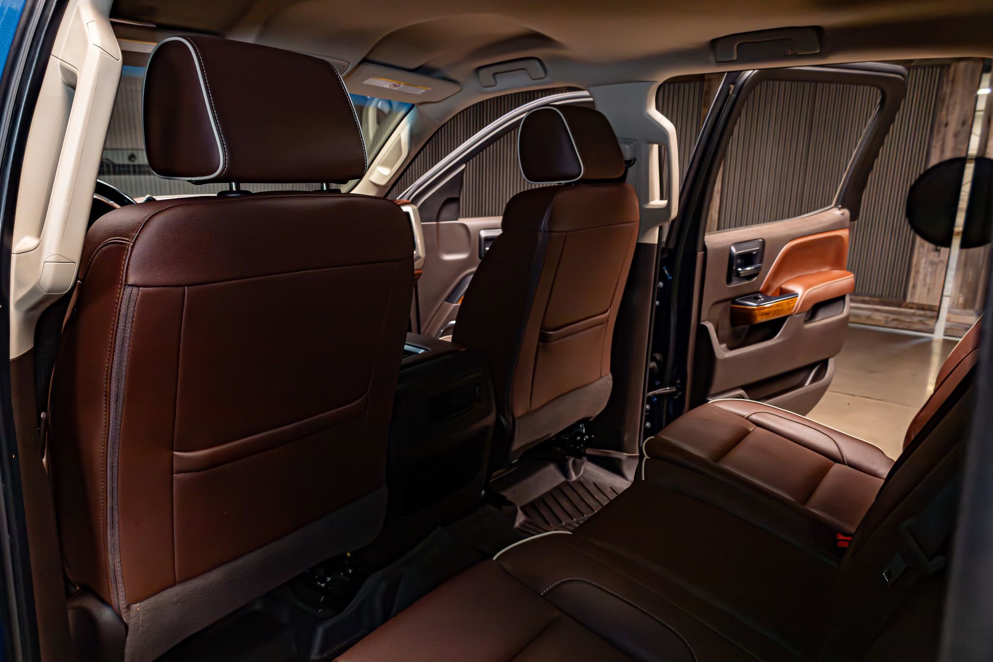 Used 2016 Chevrolet Silverado 2500 High Country w/ Duramax Plus Package image 23