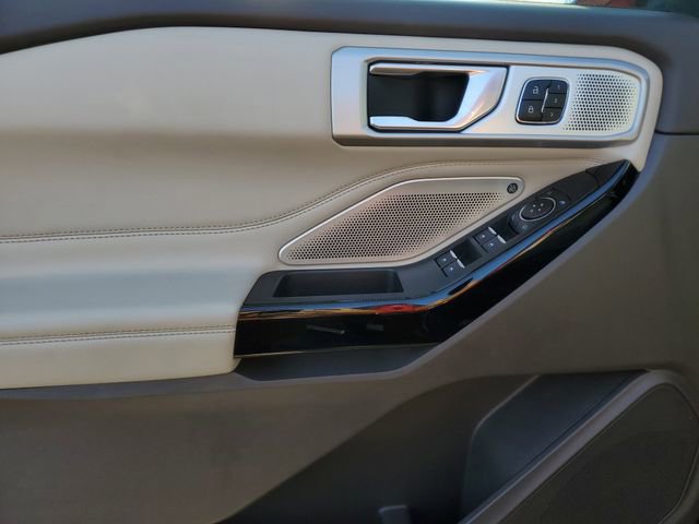 Certified 2023 Ford Explorer Platinum w/ Technology Package image 8