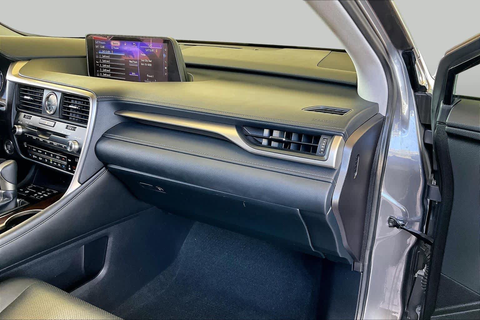Used 2017 Lexus RX 350 FWD w/ Premium Package image 16