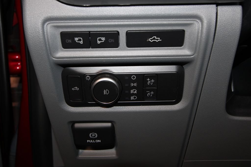 Used 2022 Ford F150 XLT w/ Equipment Group 302A High AWD/4WD image 9