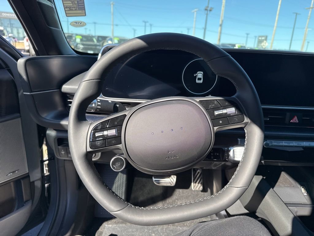 New 2025 Hyundai Ioniq 6 Limited image 24