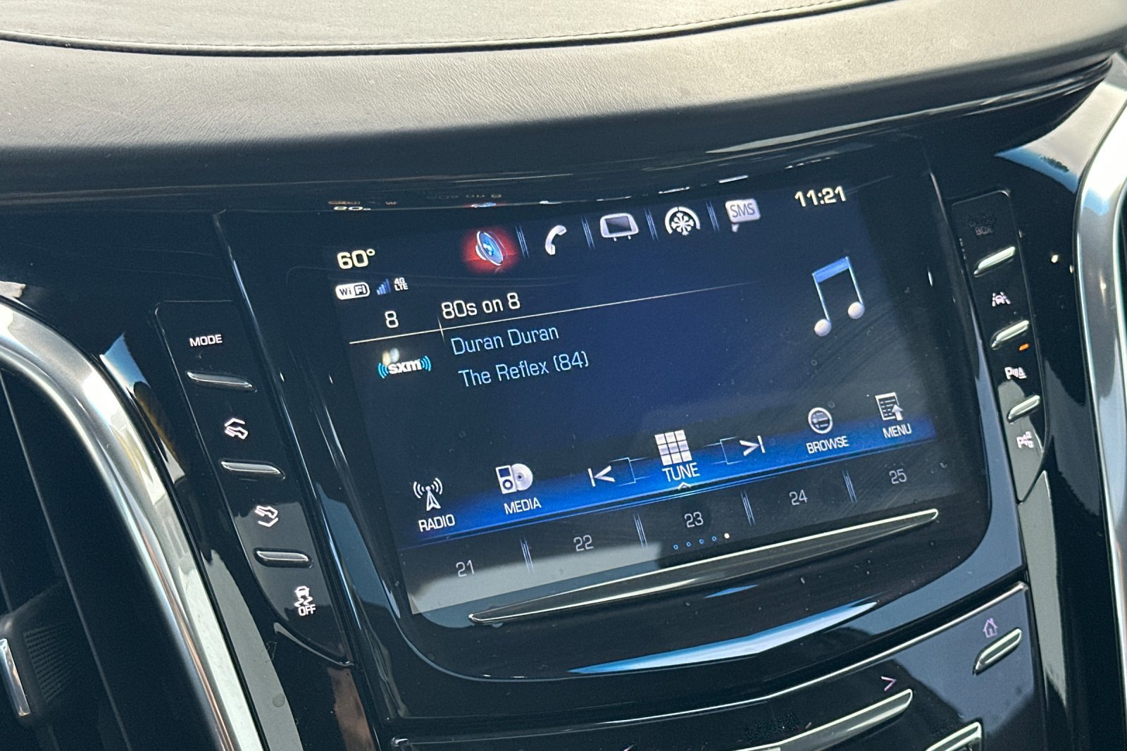 Used 2017 Cadillac Escalade Platinum image 20