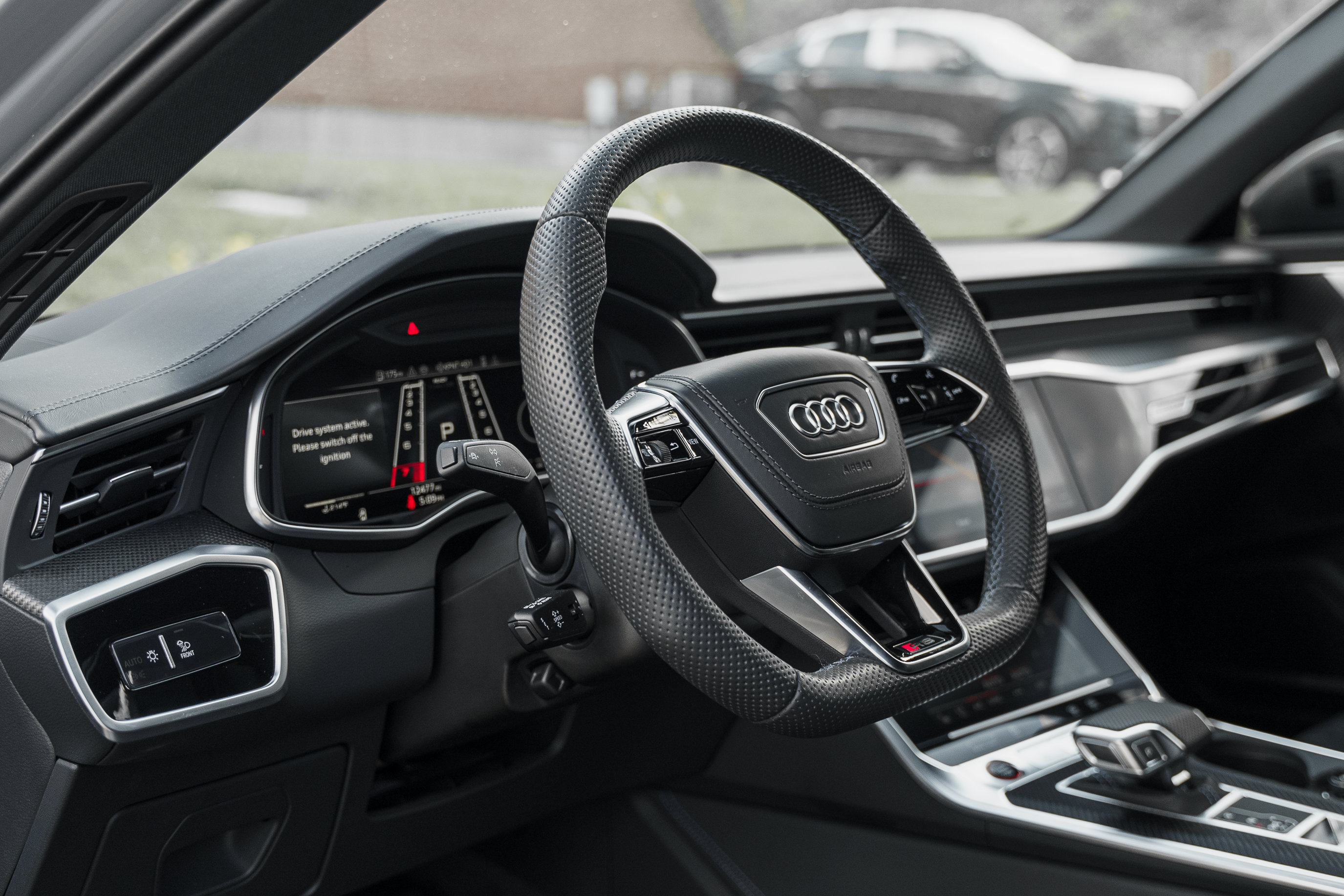 Used 2025 Audi RS 6 performance AWD/4WD image 9