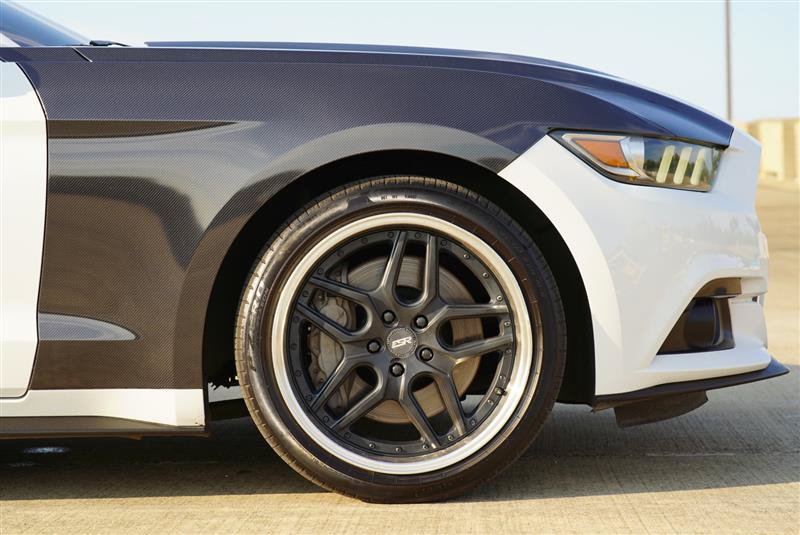 Used 2015 Ford Mustang Coupe RWD image 14