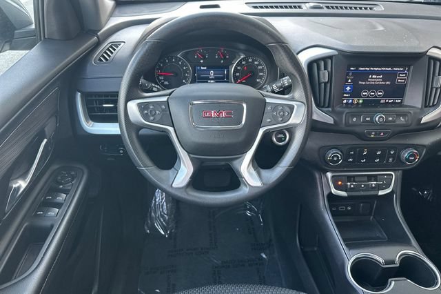 Used 2024 GMC Terrain SLE FWD image 16