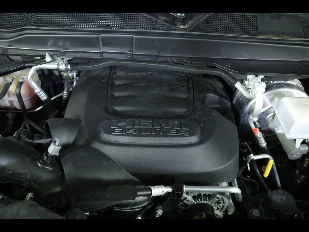 Used 2024 RAM 2500 Big Horn w/ Sport Appearance Package AWD/4WD image 22
