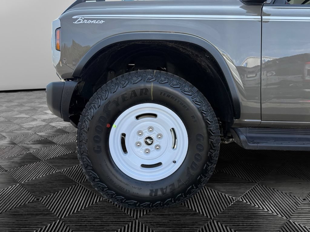 New 2026 Ford Bronco Heritage Edition AWD/4WD image 9