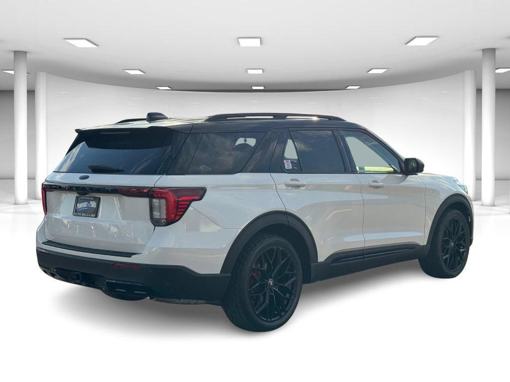 New 2025 Ford Explorer Active w/ Active Comfort Package RWD image 4