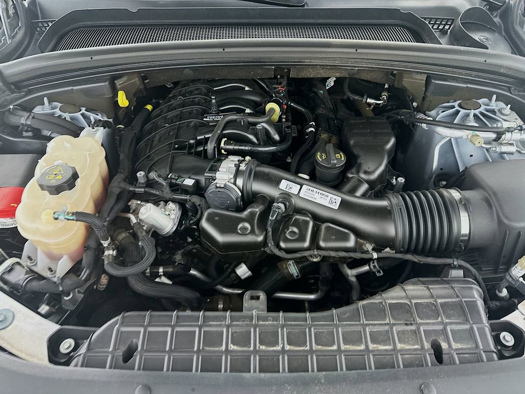 Used 2023 Jeep Grand Cherokee Limited AWD/4WD image 32
