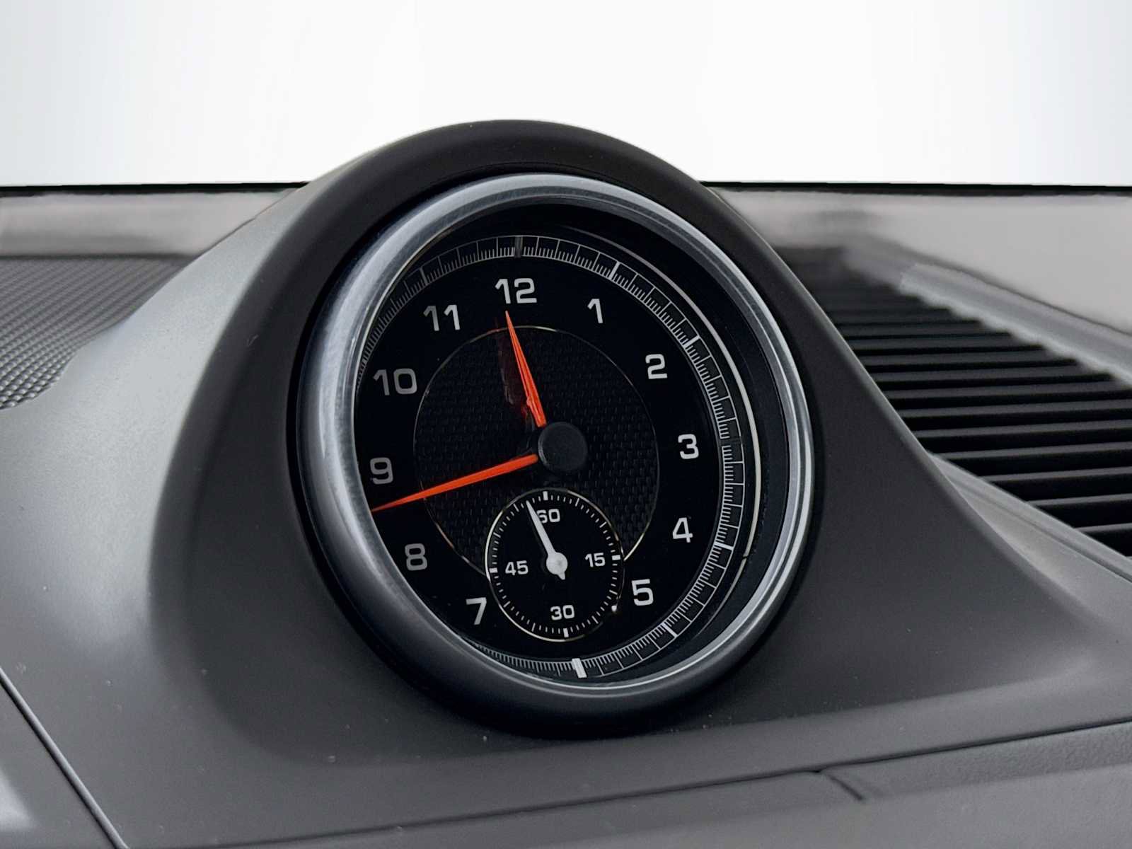 Used 2018 Porsche Macan Turbo image 17