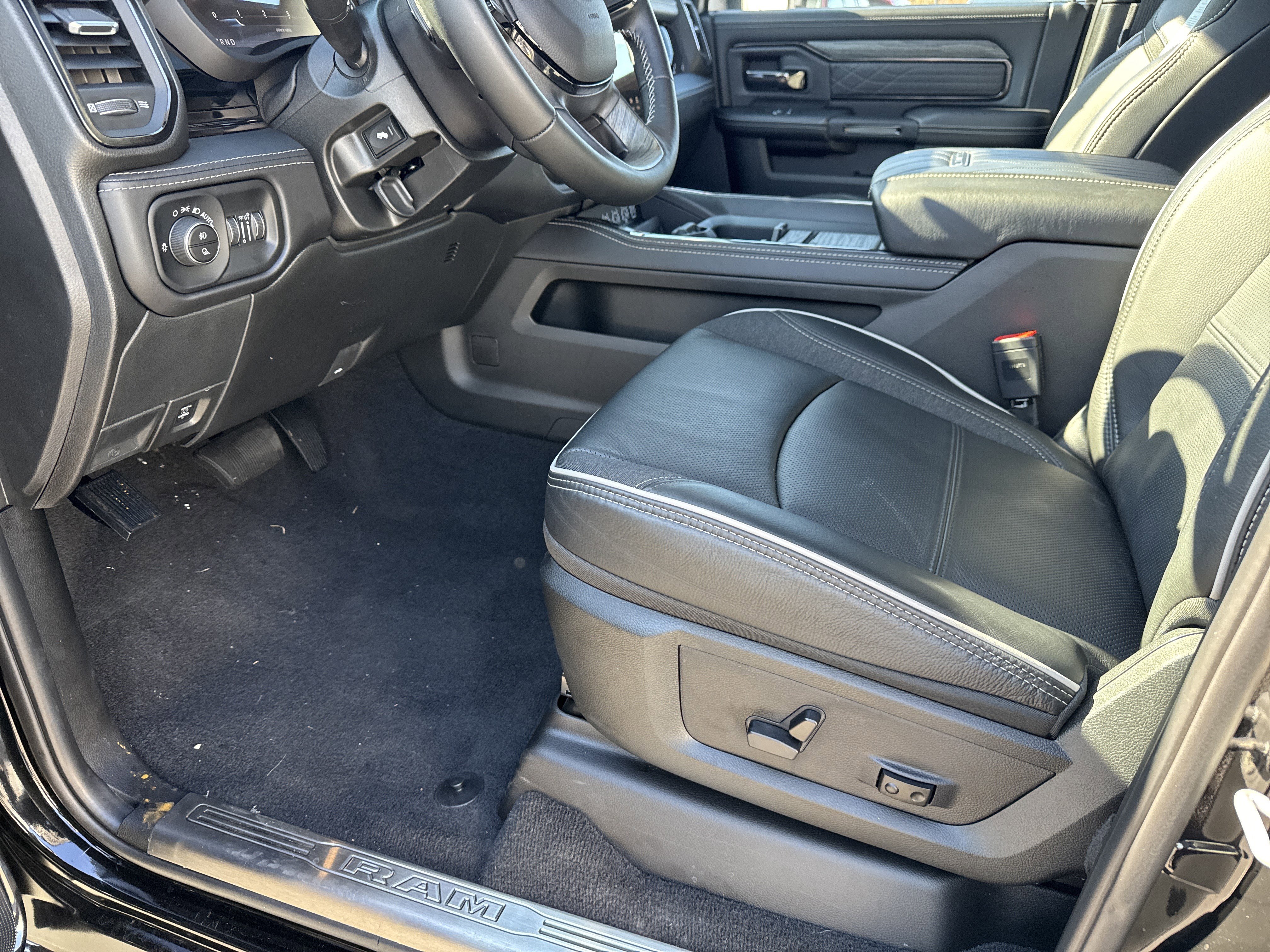 Used 2025 RAM 2500 Limited image 16