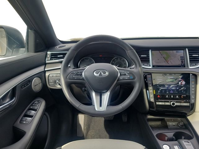 New 2025 INFINITI QX55 Essential image 12