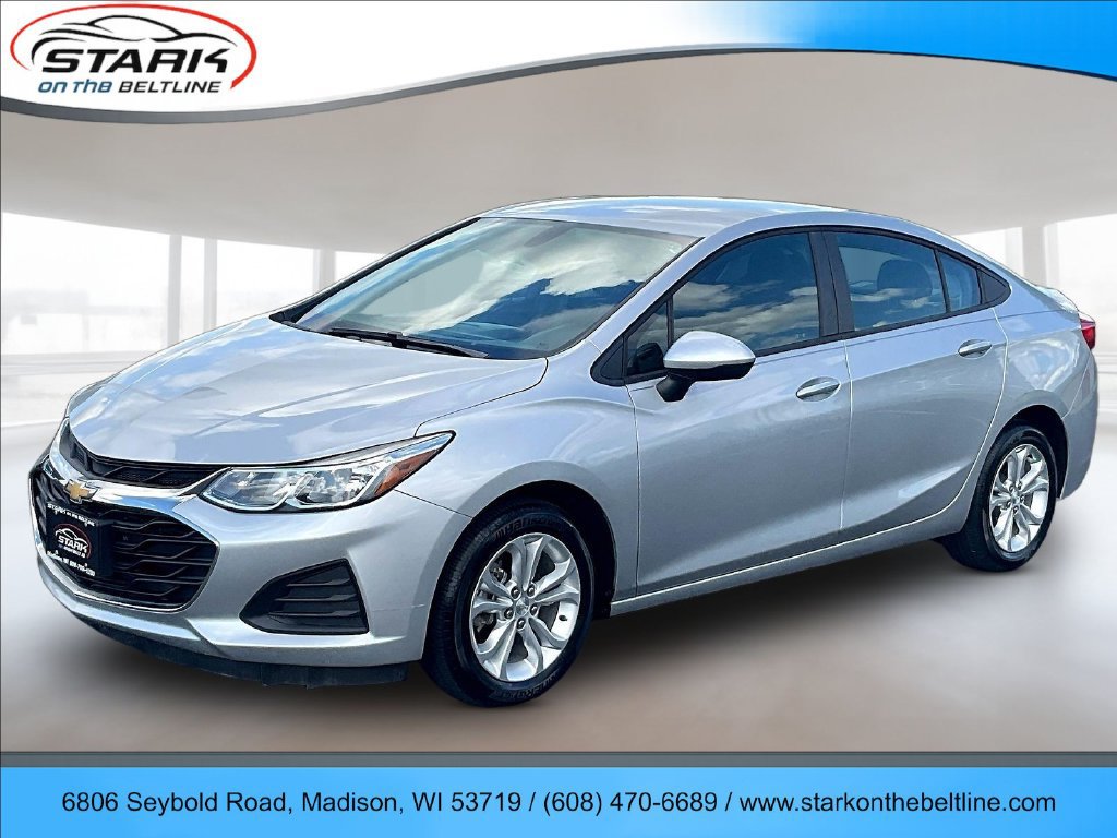 Used 2019 Chevrolet Cruze LS w/ LS Convenience Package FWD image 3
