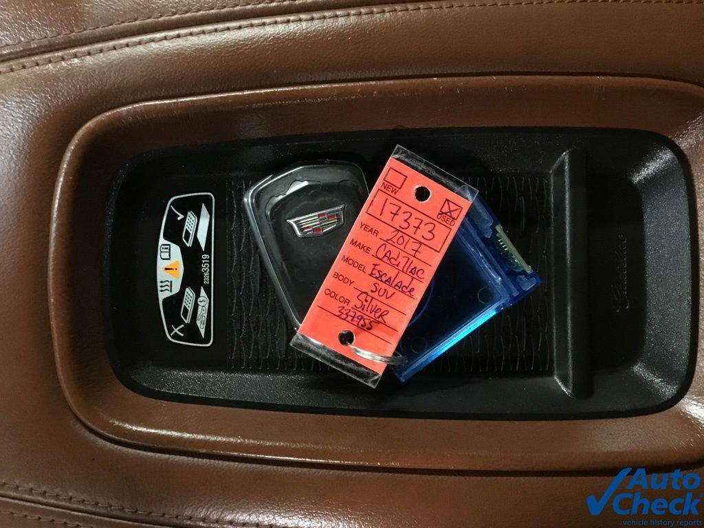 Used 2017 Cadillac Escalade Luxury AWD/4WD image 58