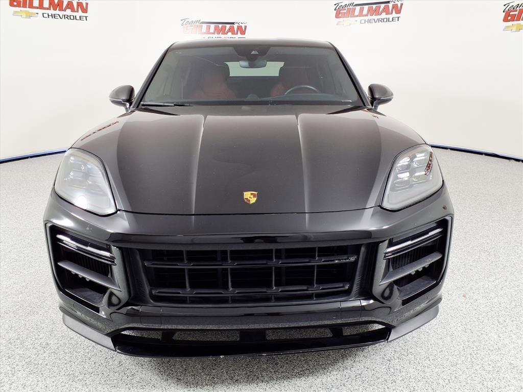 Used 2024 Porsche Cayenne Turbo GT image 5