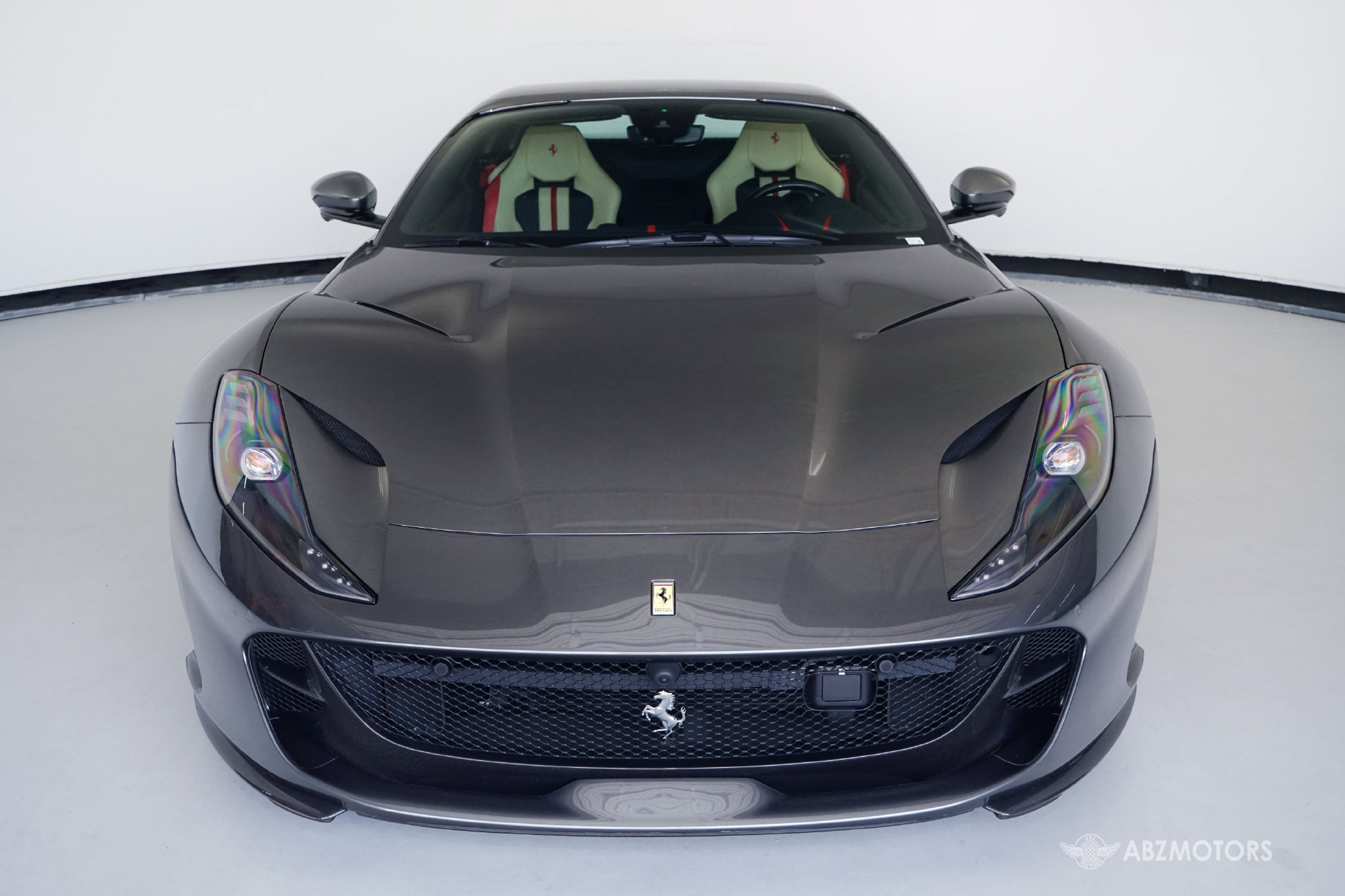 Used 2021 Ferrari 812 GTS RWD image 3