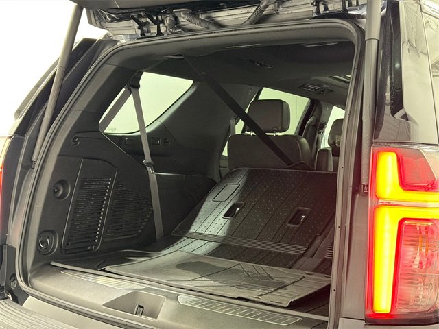 Used 2023 Chevrolet Tahoe High Country w/ Advanced Technology Package image 9