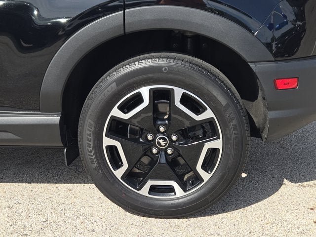 Used 2023 Ford Bronco Sport Outer Banks AWD/4WD image 14