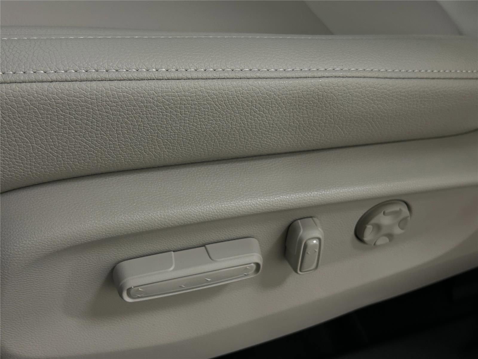 New 2026 Honda Odyssey EX-L image 14