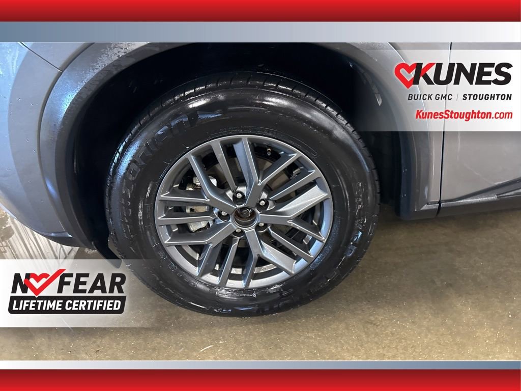 Used 2023 Nissan Rogue S image 16