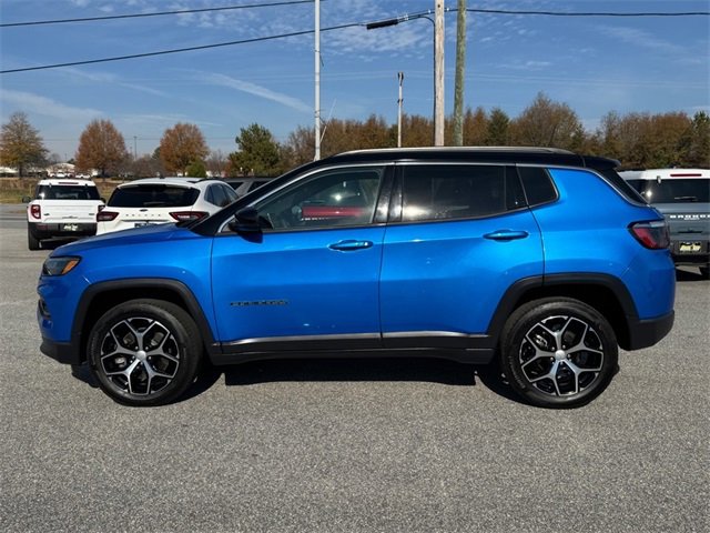 Used 2024 Jeep Compass Limited image 6