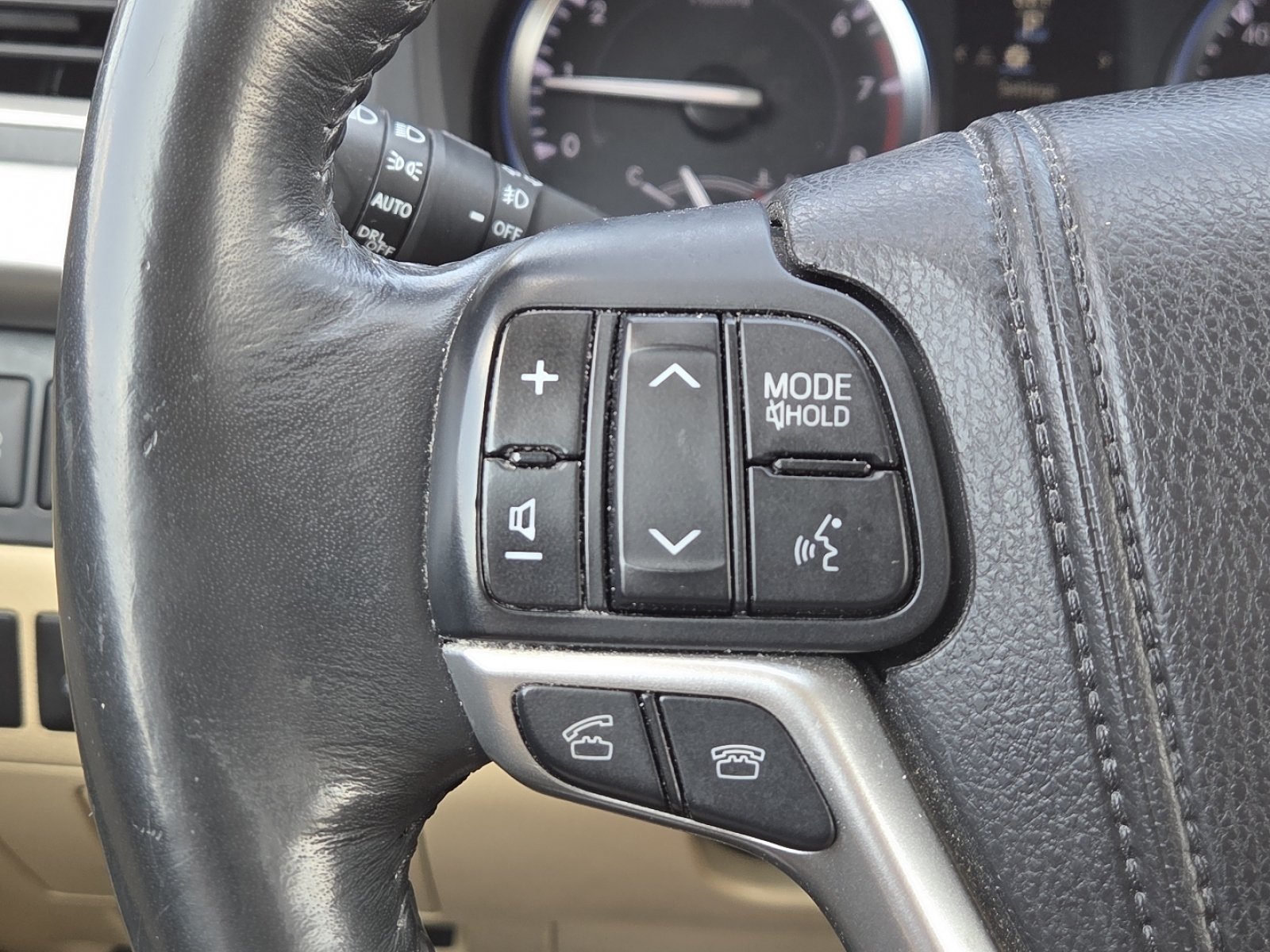 Used 2015 Toyota Highlander Limited Platinum AWD/4WD image 31