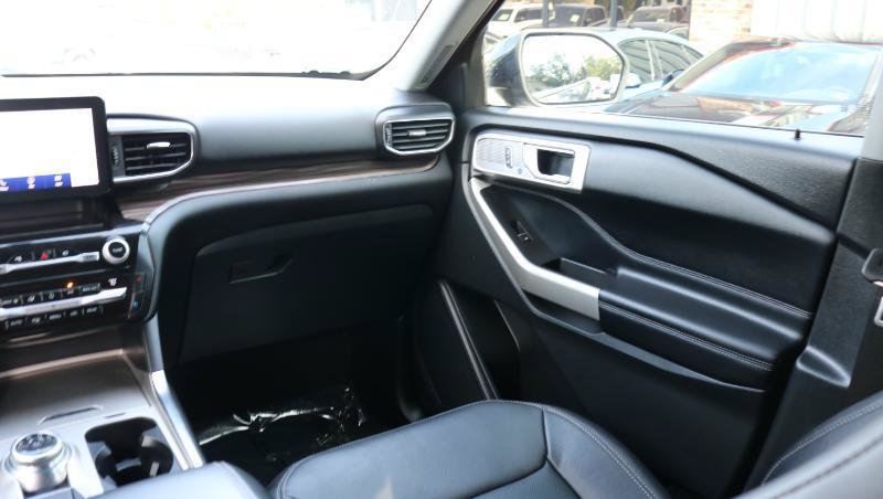 Used 2021 Ford Explorer Limited w/ Hybrid Equipment Group 310A AWD/4WD image 22