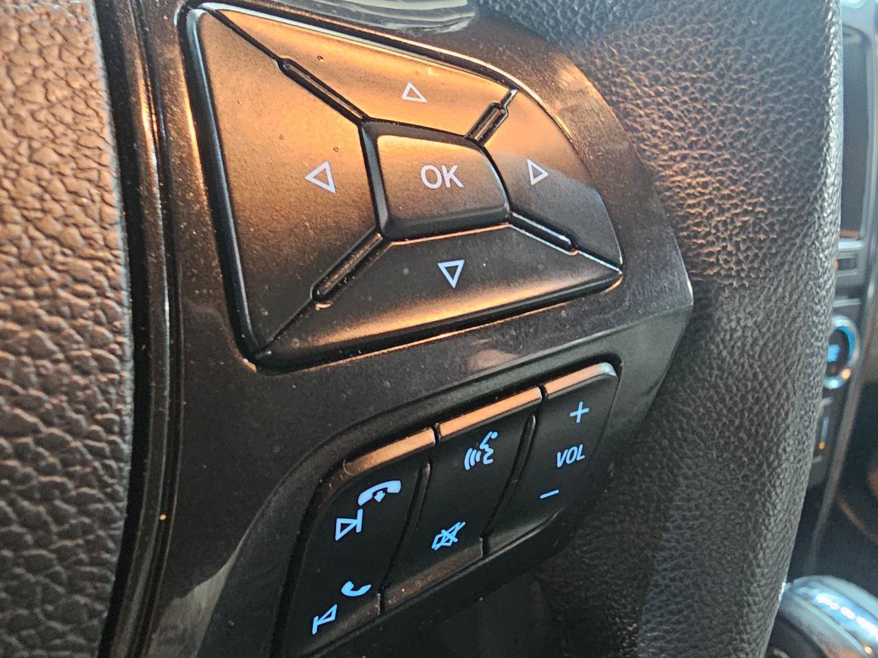 Used 2018 Ford Explorer XLT w/ Equipment Group 202A image 37