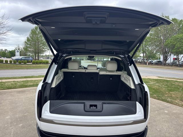 Used 2024 Land Rover Range Rover SE image 5