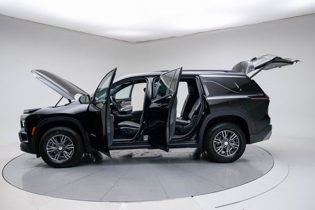 New 2026 Chevrolet Traverse LT w/ Enhanced Driving Package image 19