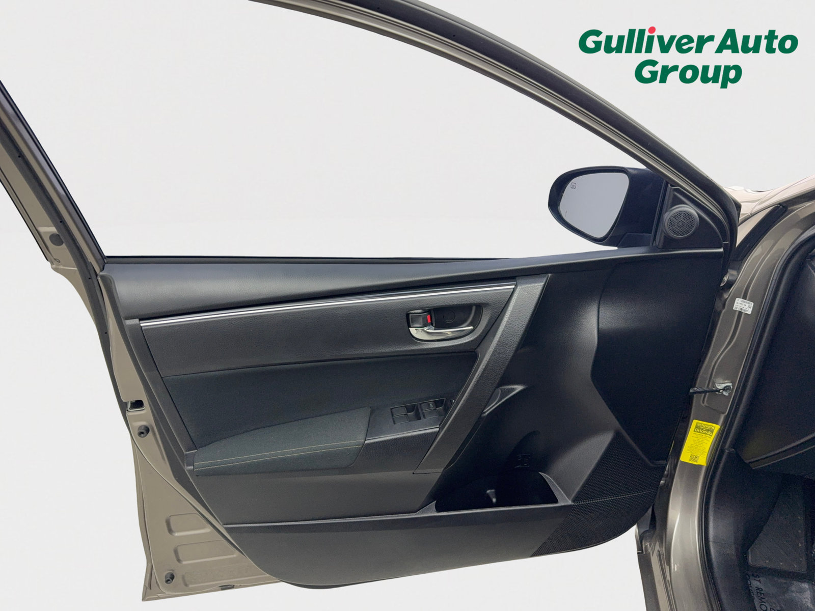 Used 2018 Toyota Corolla LE FWD image 27
