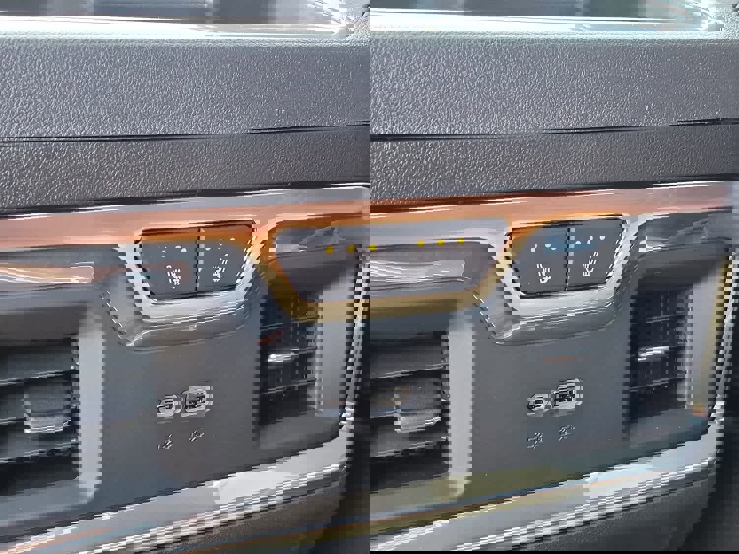 New 2026 GMC Sierra 2500 Denali Ultimate image 8