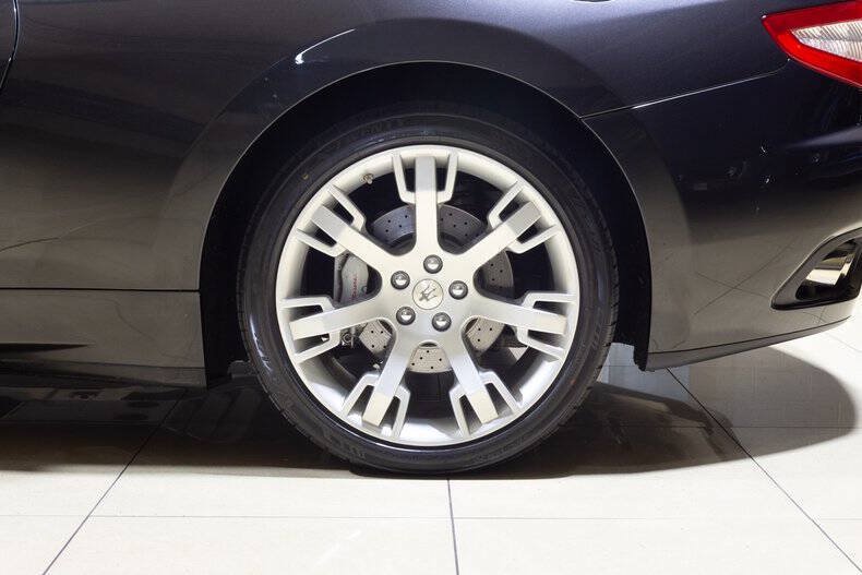 Used 2012 Maserati GranTurismo Convertible RWD image 11