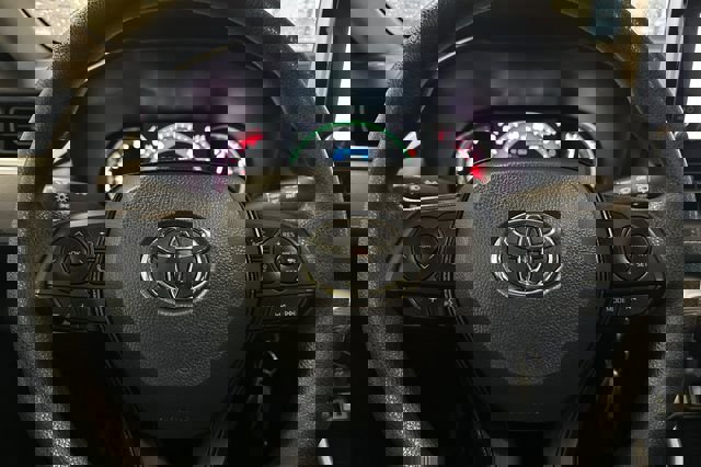 Certified 2025 Toyota RAV4 LE image 28