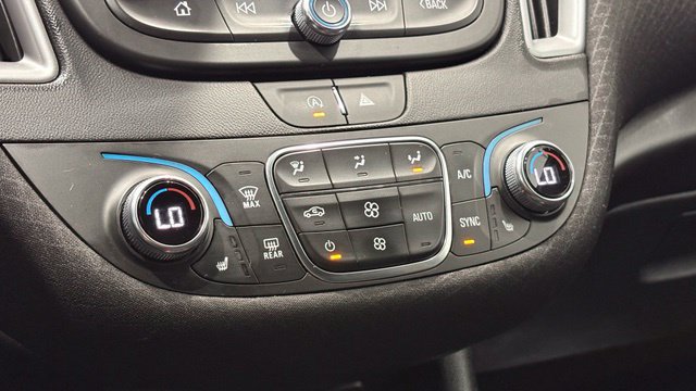 Used 2023 Chevrolet Malibu LT FWD image 36