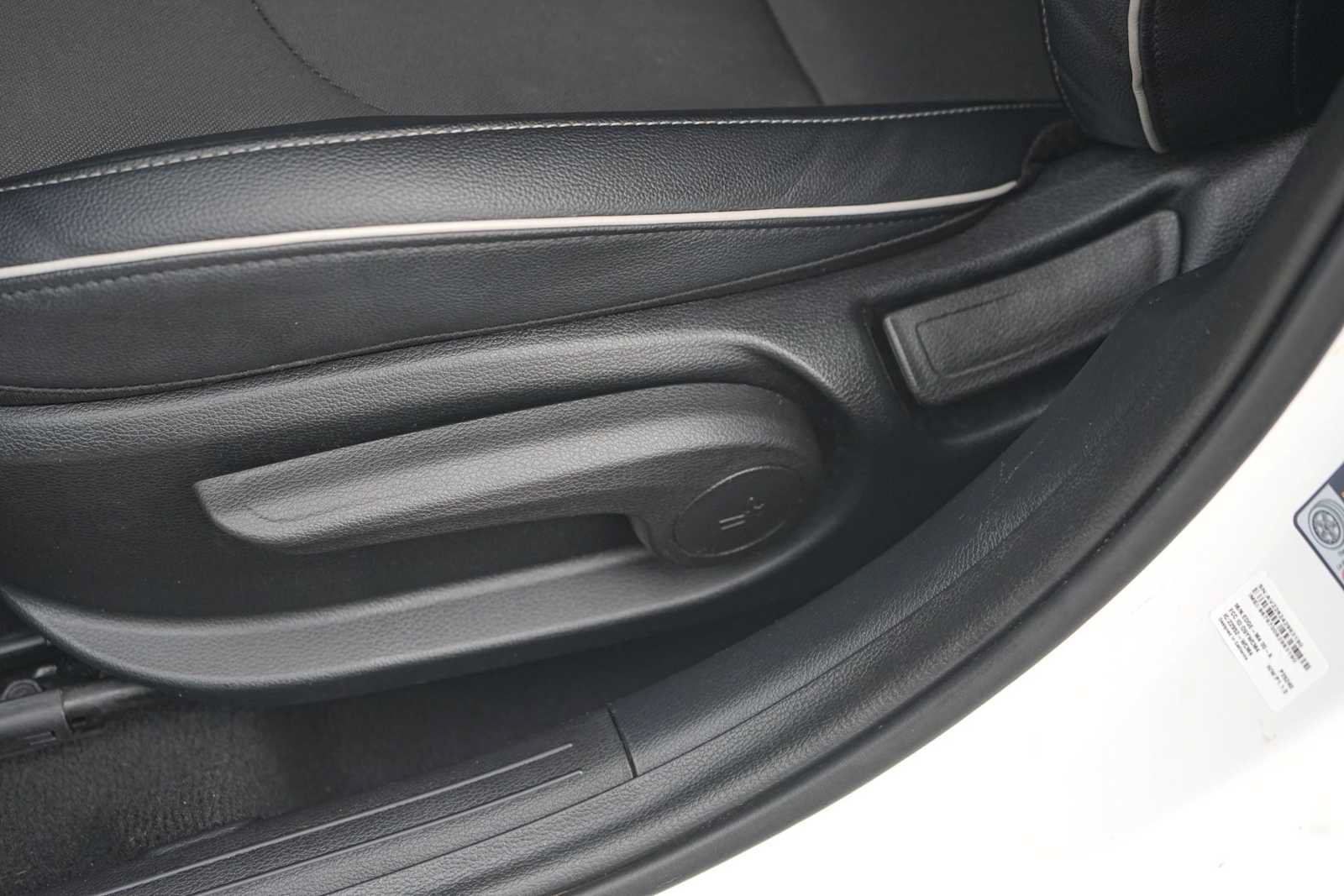 Used 2023 Kia Forte GT-Line FWD image 12