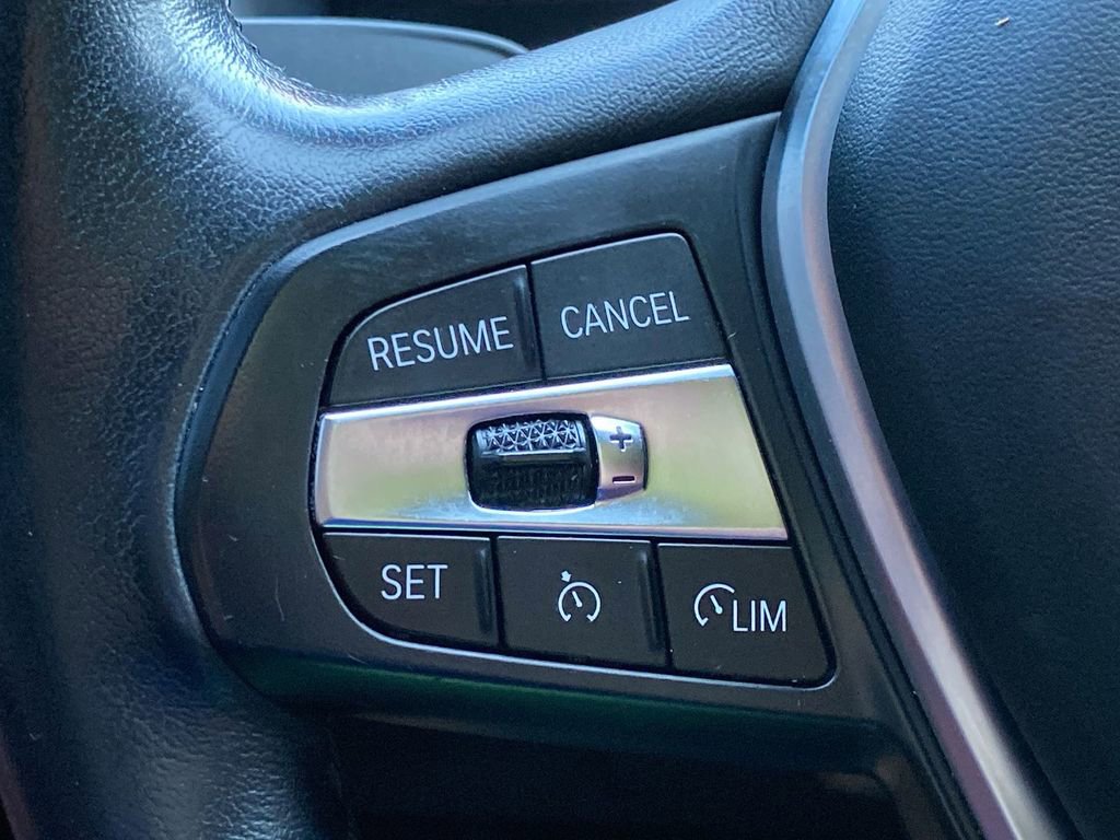 Used 2023 BMW i4 eDrive40 image 35