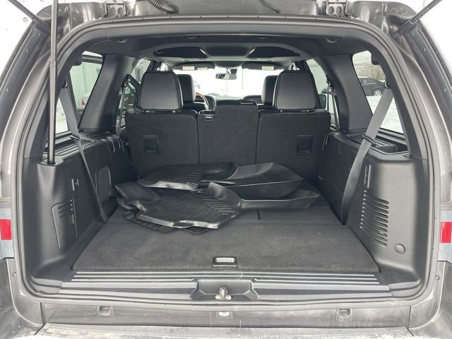 Used 2017 Lincoln Navigator Select image 24