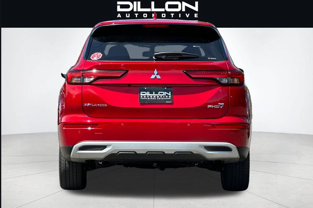 Used 2025 Mitsubishi Outlander SE AWD/4WD image 5