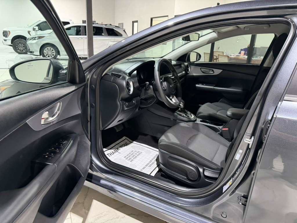 Used 2024 Kia Forte LXS FWD image 16