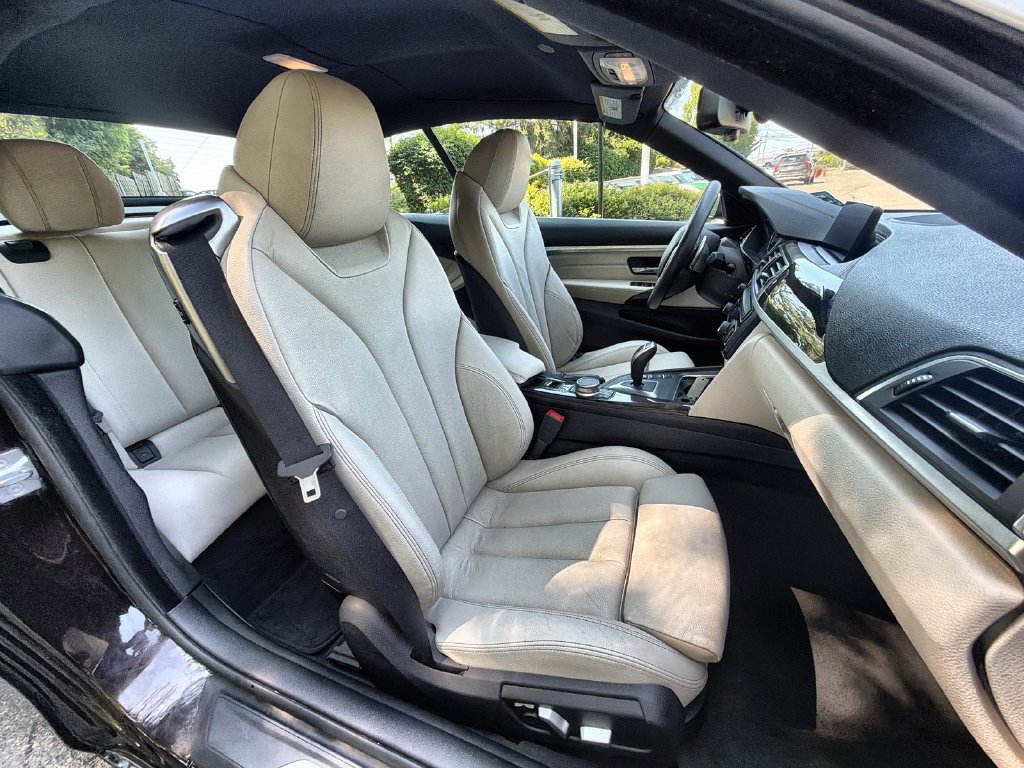 Used 2019 BMW 430i xDrive Convertible w/ Executive Package AWD/4WD image 22