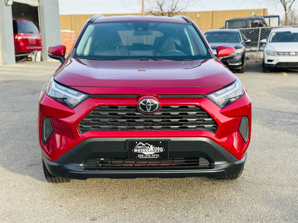 Used 2023 Toyota RAV4 XLE AWD/4WD image 2